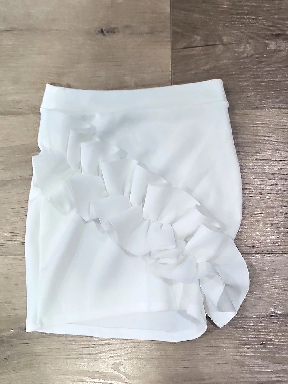 Fashion Nova White Ruffle Mini Skirt Size Small Like New
